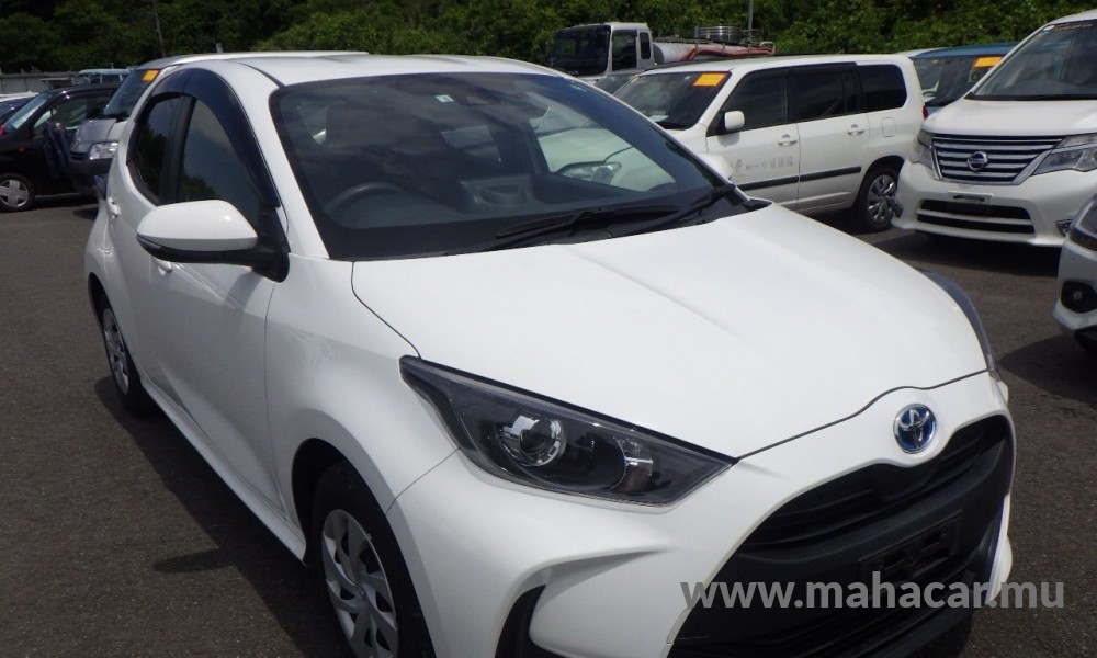 2022 Toyota Yaris Hybrid photo 5