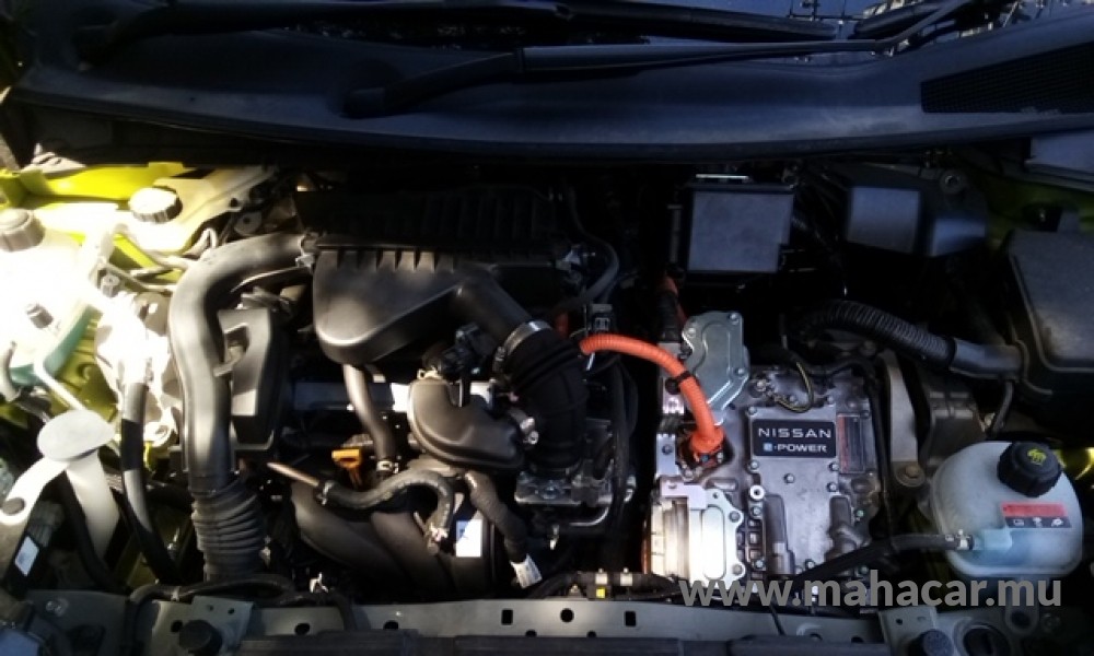 2021 Nissan NOTE E-POWER photo 13