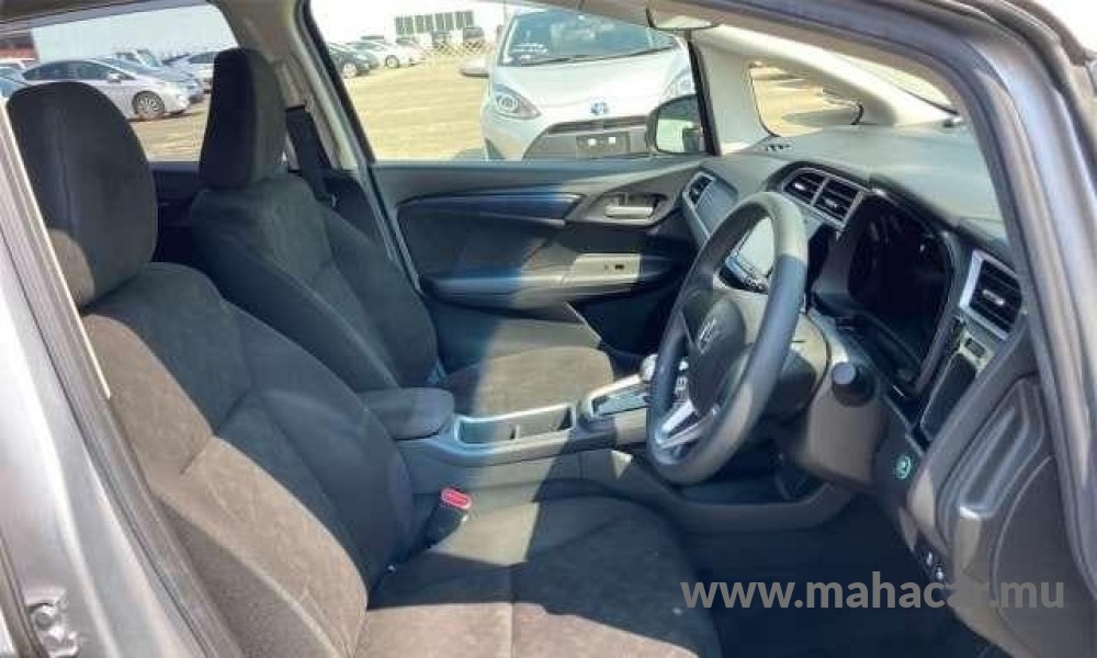 2019 Honda SHUTTLE HYBRID photo 12