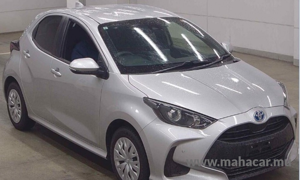 2022 Toyota Yaris Hybrid photo 6