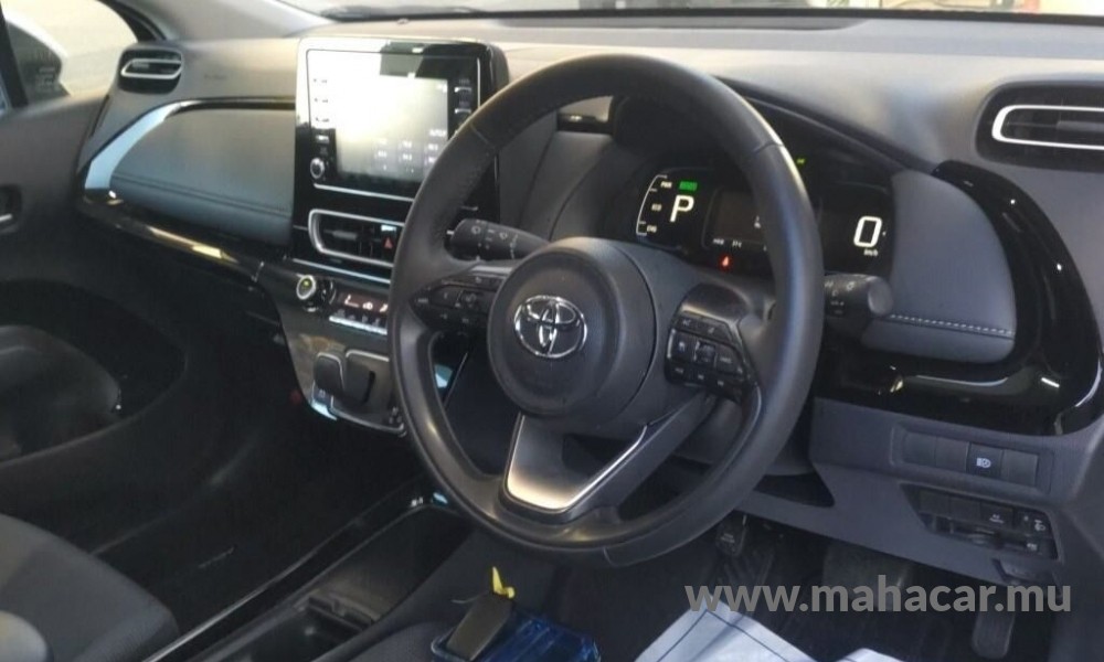 2023 Toyota AQUA photo 6