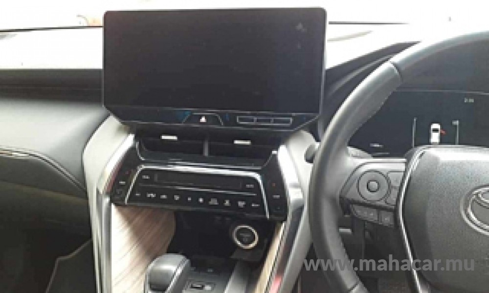 2023 Toyota Harrier photo 9