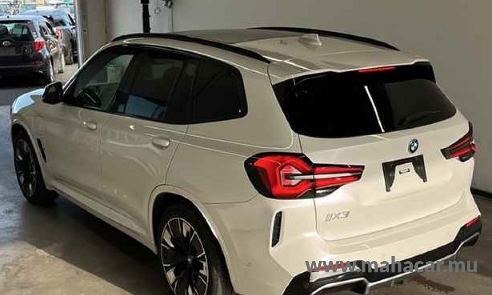 2021 BMW iX3 photo 2