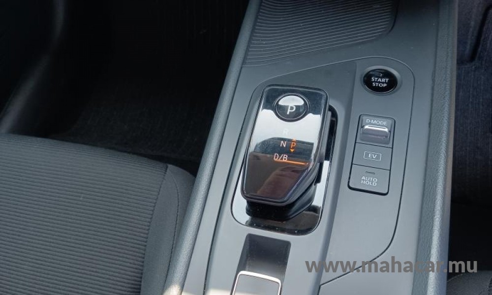 2023 Nissan NOTE E-POWER photo 9
