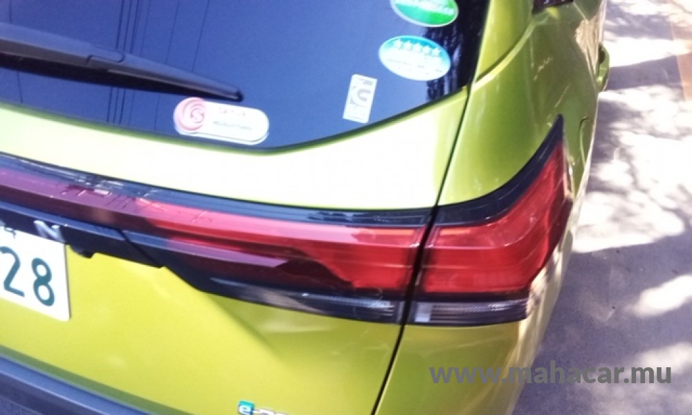 2021 Nissan NOTE E-POWER photo 9