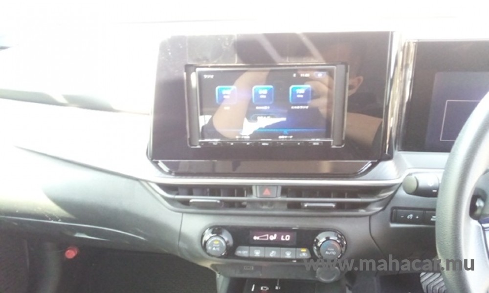 2022 Nissan NOTE E-POWER photo 5