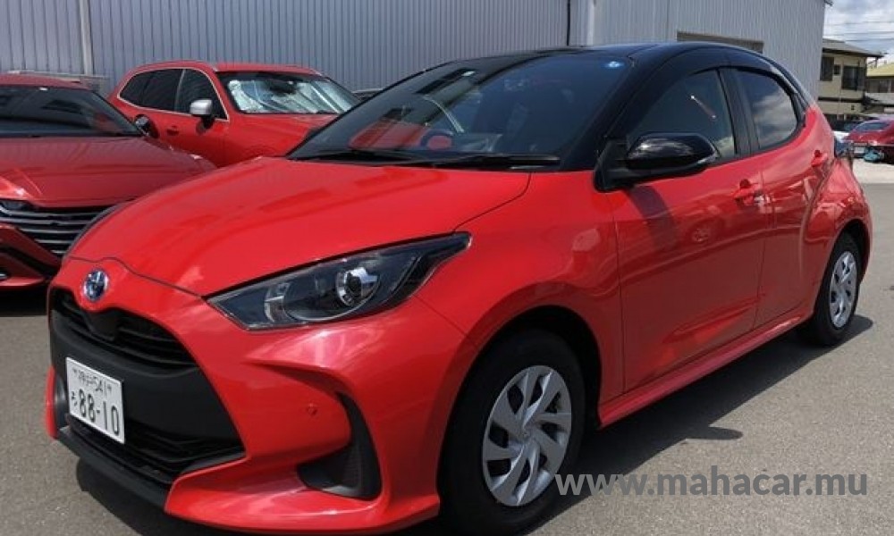 2020 Toyota Yaris, Red