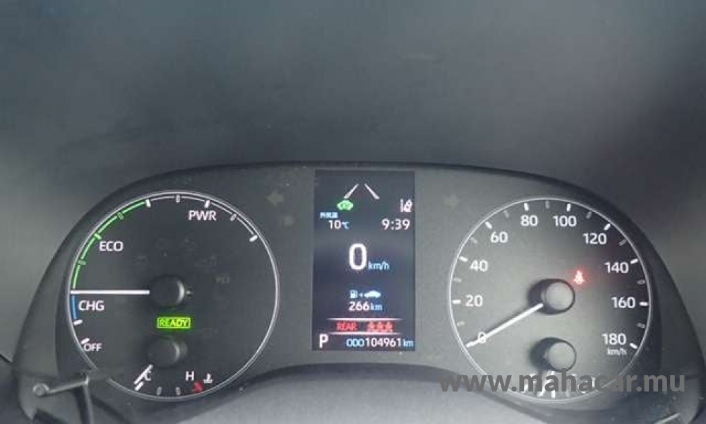 2022 Toyota Yaris Hybrid photo 11