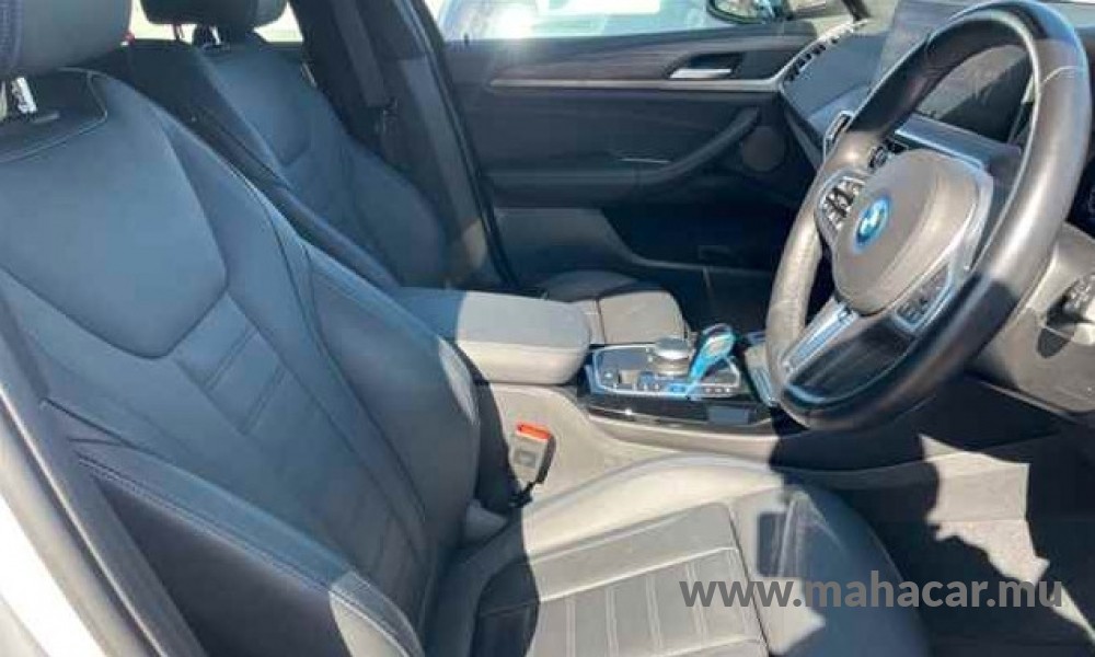 2021 BMW iX3 photo 5