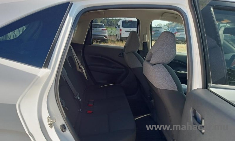 2023 Nissan NOTE E-POWER photo 6