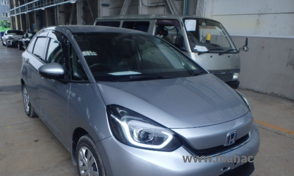 2021 Honda FIT HYBRID photo 2