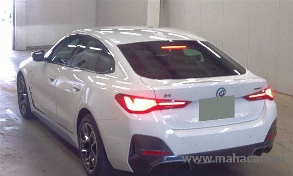 2023 BMW i4 photo 7