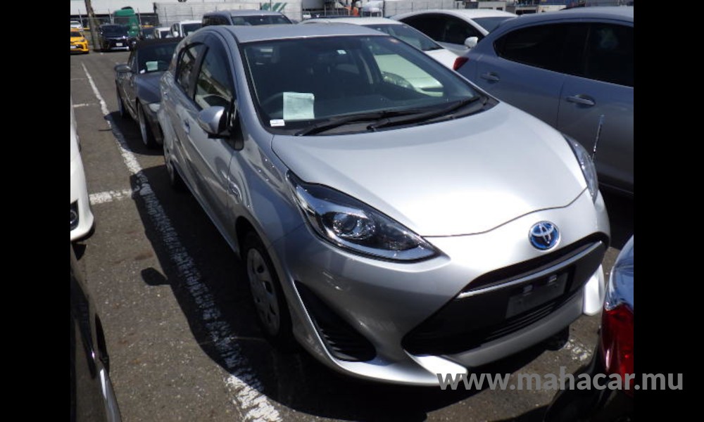2019 Toyota AQUA, Silver