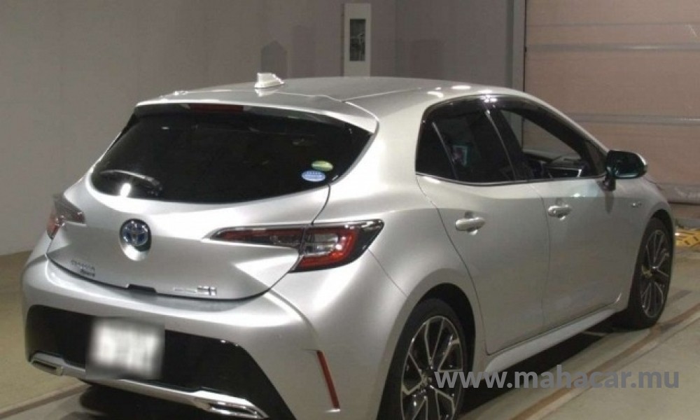 2020 Toyota Corolla photo 2