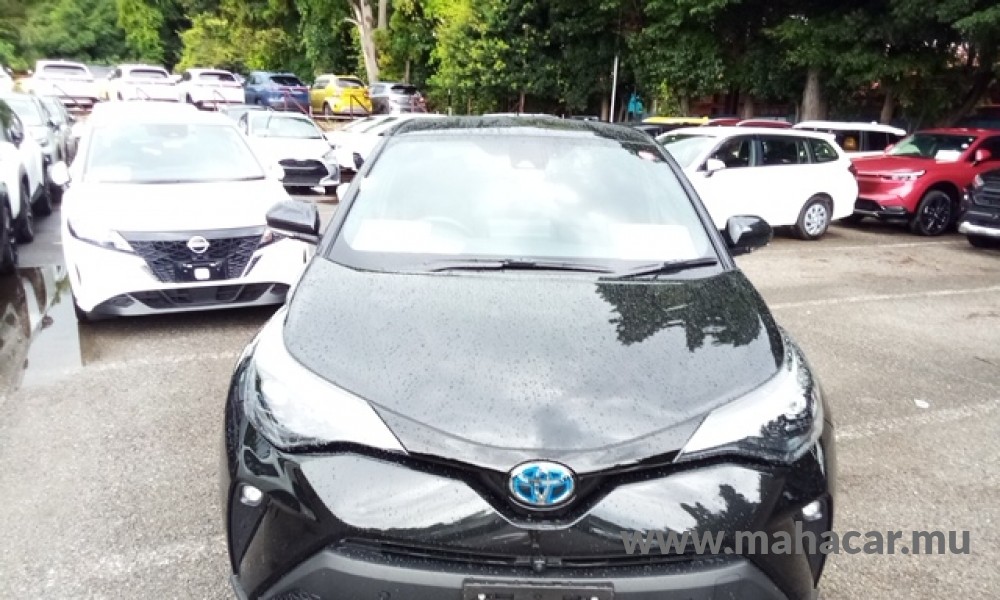 2022 Toyota CHR HYBRID, Black