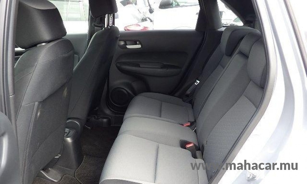 2021 Honda FIT HYBRID photo 8
