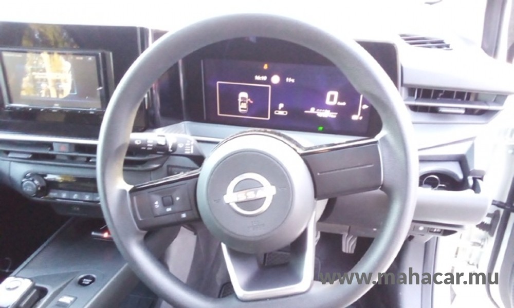 2022 Nissan NOTE E-POWER photo 4