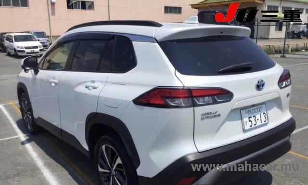 2023 Toyota COROLLA CROSS photo 2