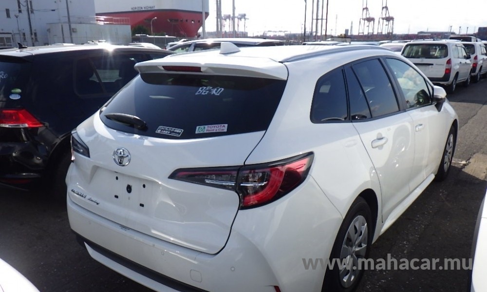 2021 Toyota Corolla Touring photo 5