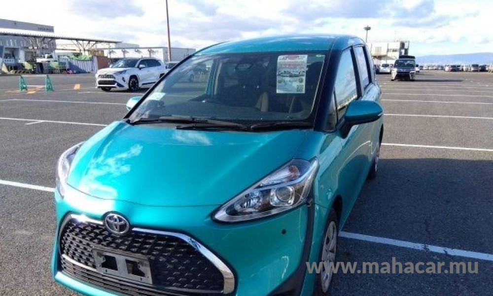 2021 Toyota Sienta, Blue
