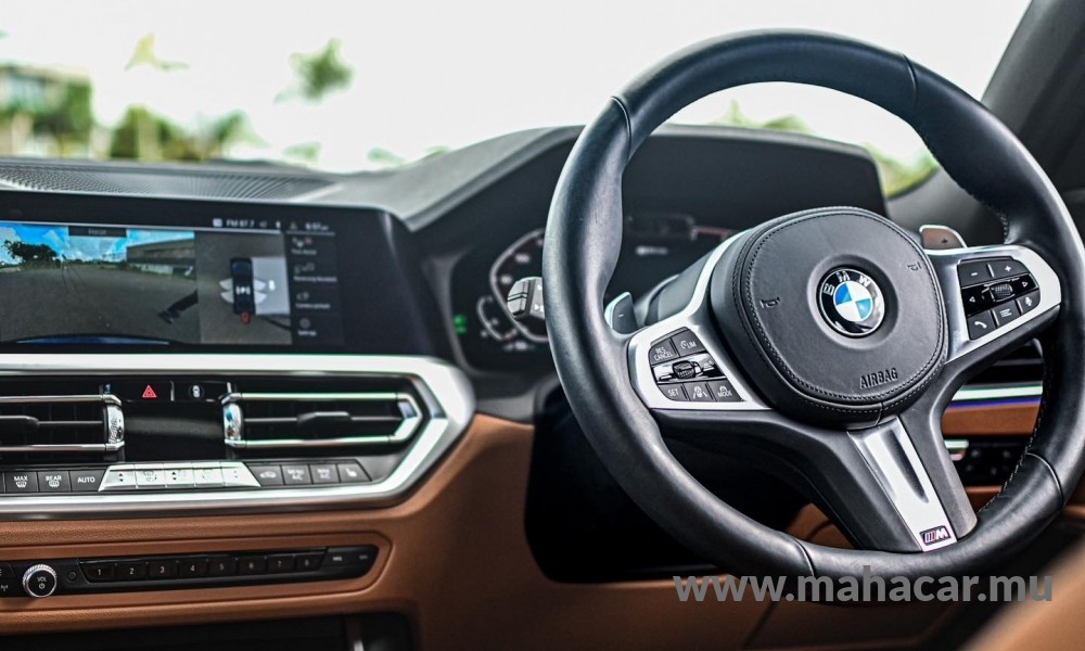 2019 BMW 330e photo 7