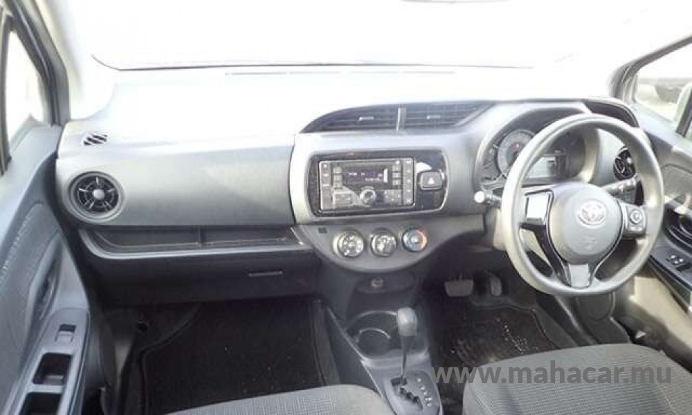 2019 Toyota Vitz photo 10