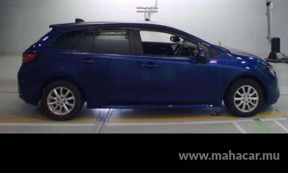 2020 Toyota Corolla Touring photo 3