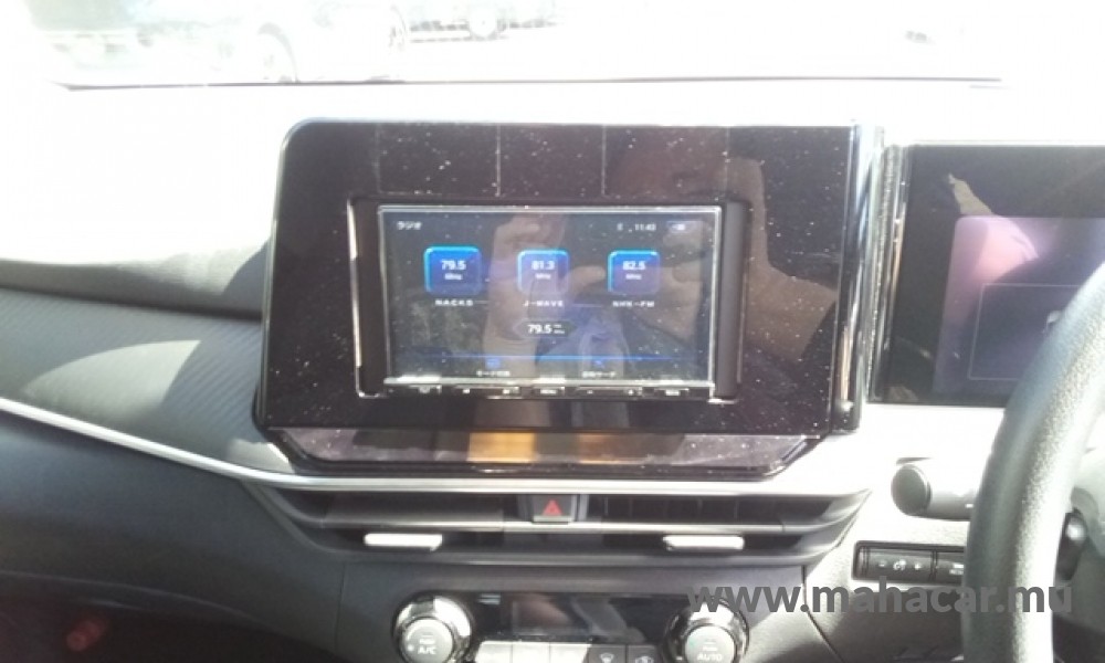 2022 Nissan NOTE E-POWER photo 3