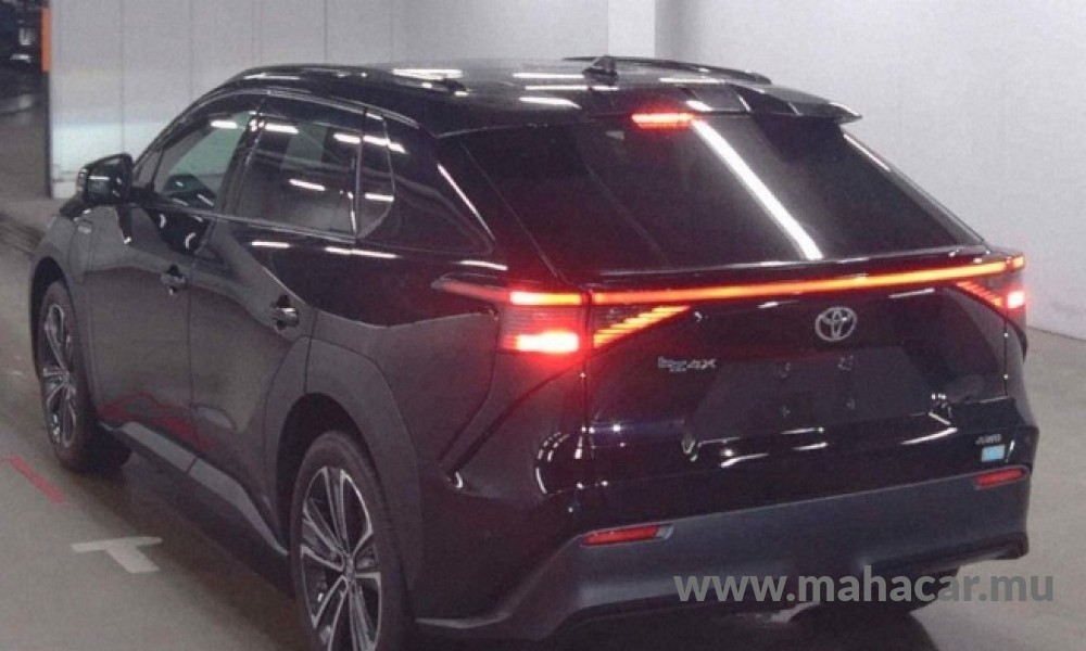 2023 Toyota BZ4X photo 3