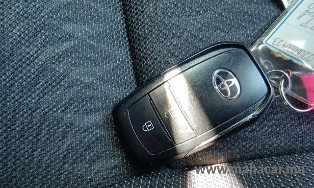 2022 Toyota AQUA photo 11