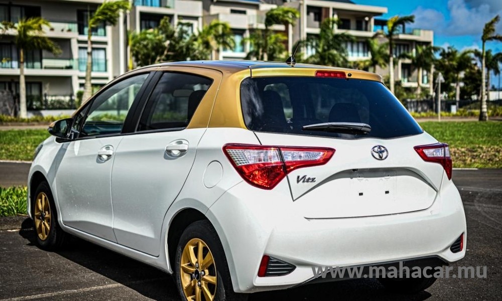 2019 Toyota Vitz photo 11