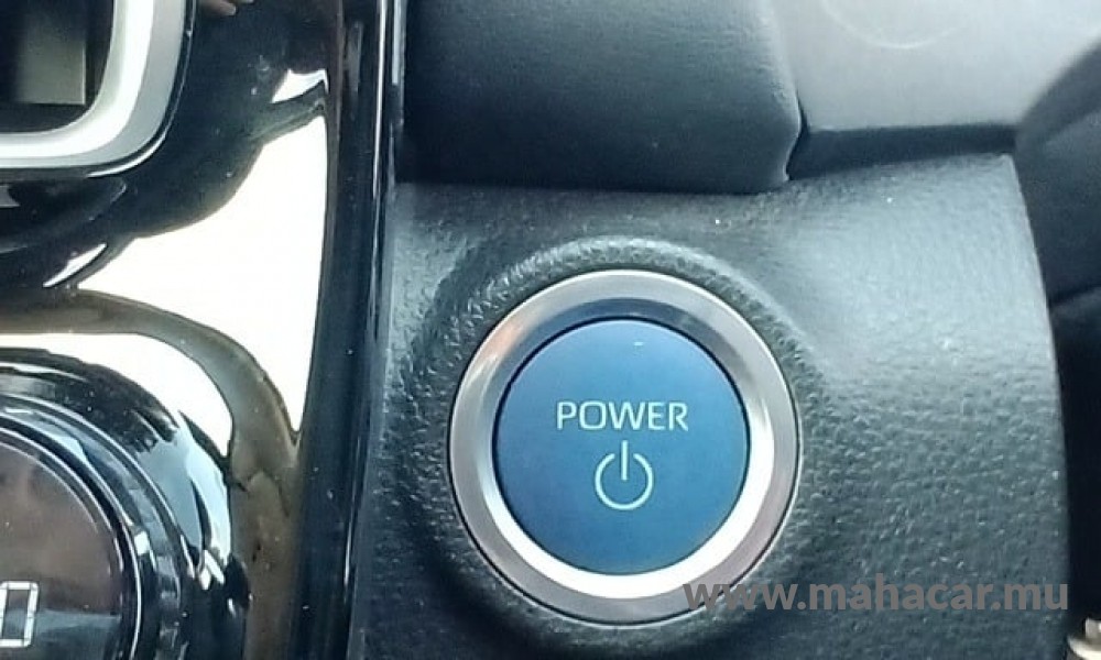 2022 Toyota AQUA photo 12