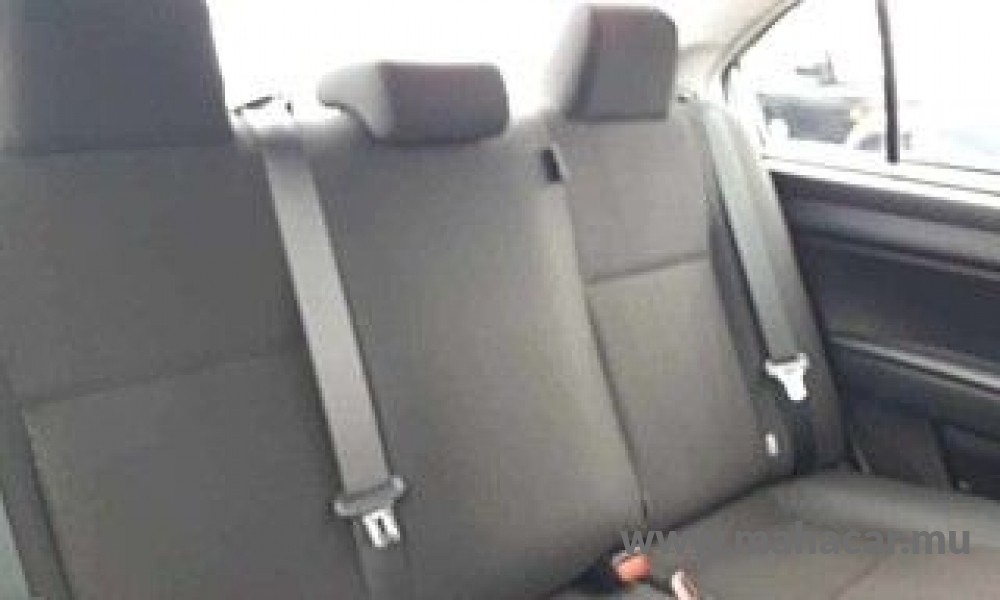 2023 Toyota Corolla Axio photo 7