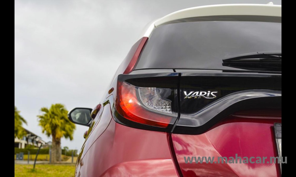 2020 Toyota Yaris photo 10