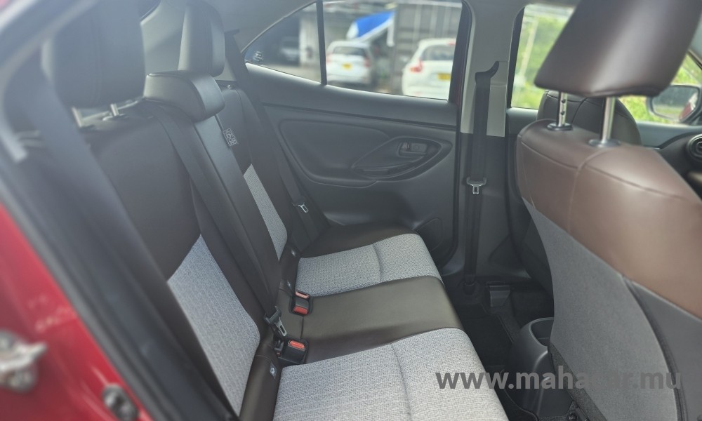 2022 Toyota Yaris Cross Hybrid photo 7