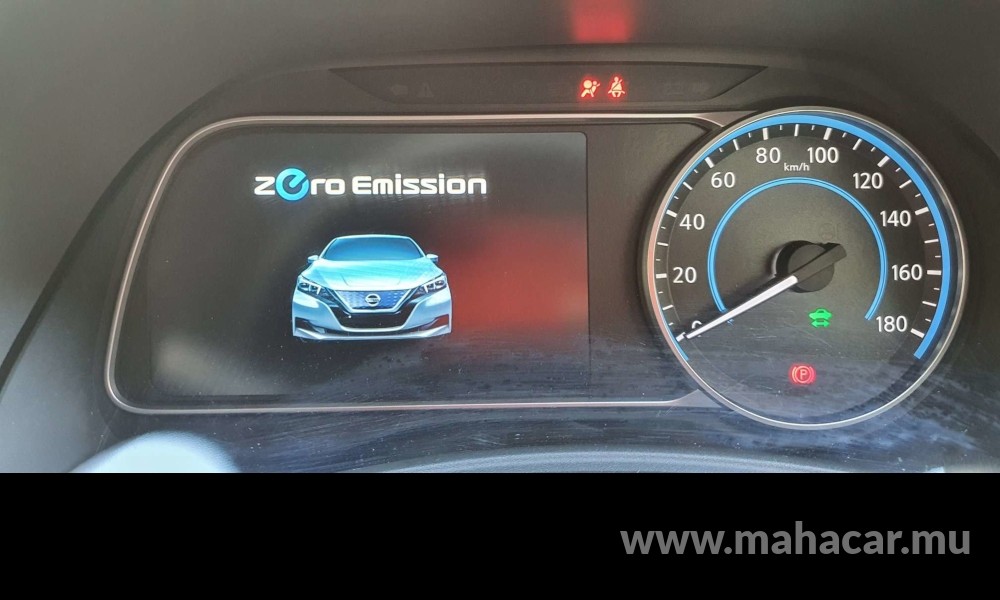 2020 Nissan Leaf G-Edition photo 19