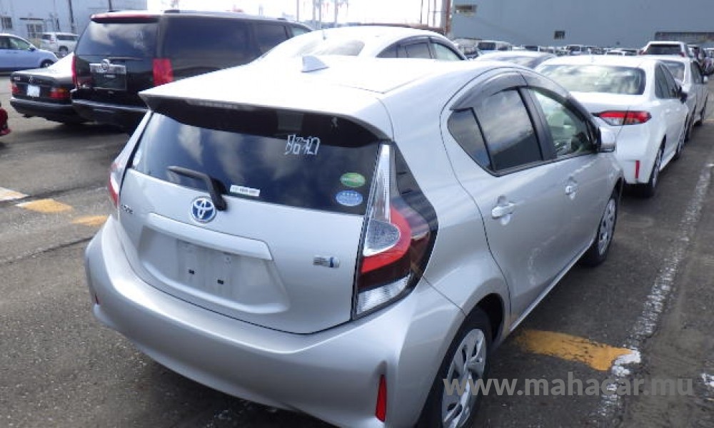 2019 Toyota AQUA photo 5