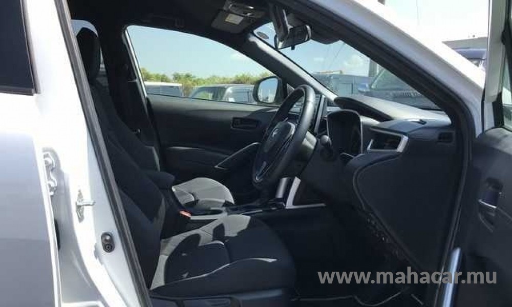 2023 Toyota COROLLA CROSS photo 8