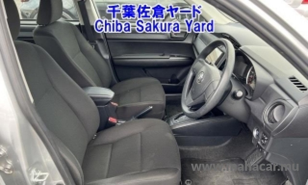 2020 Toyota Corolla Axio photo 4