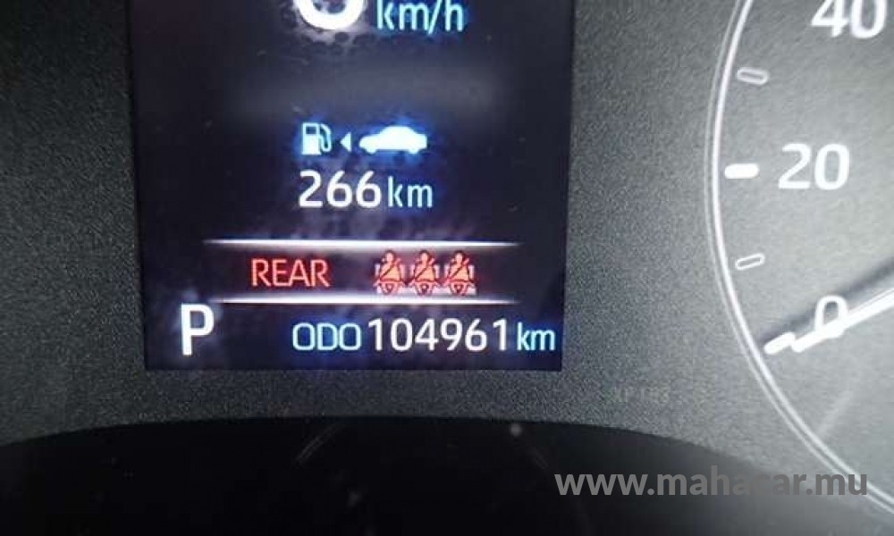 2022 Toyota Yaris Hybrid photo 12