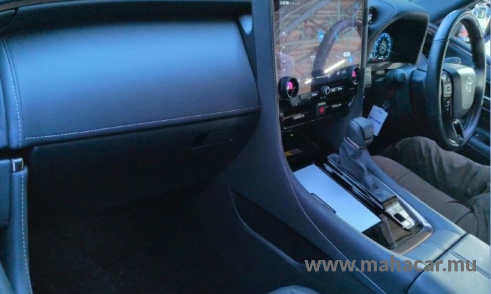 2024 Toyota Alphard photo 5