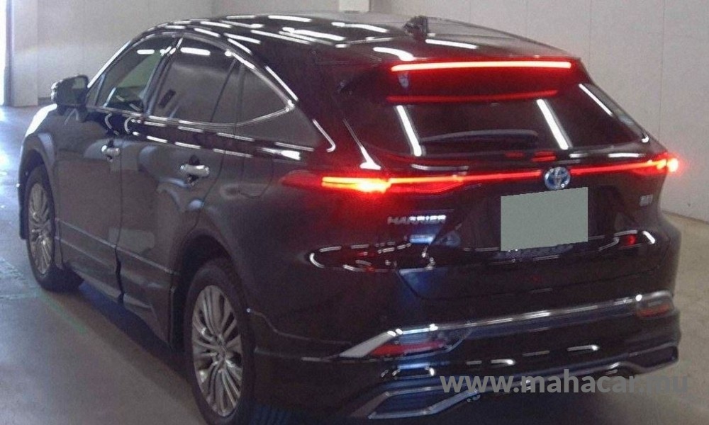 2021 Toyota Harrier photo 2