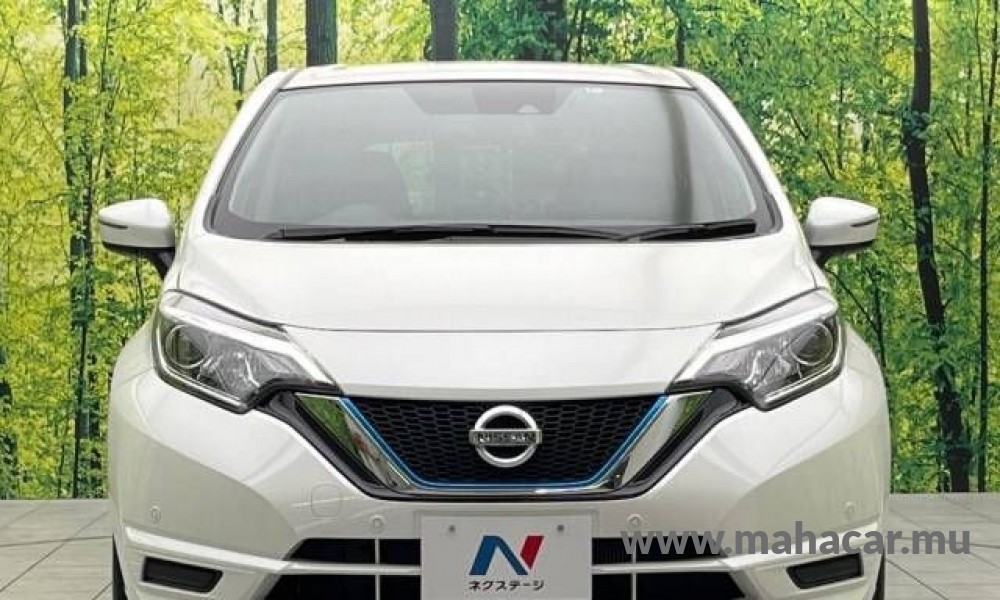 2020 Nissan NOTE E-POWER, White