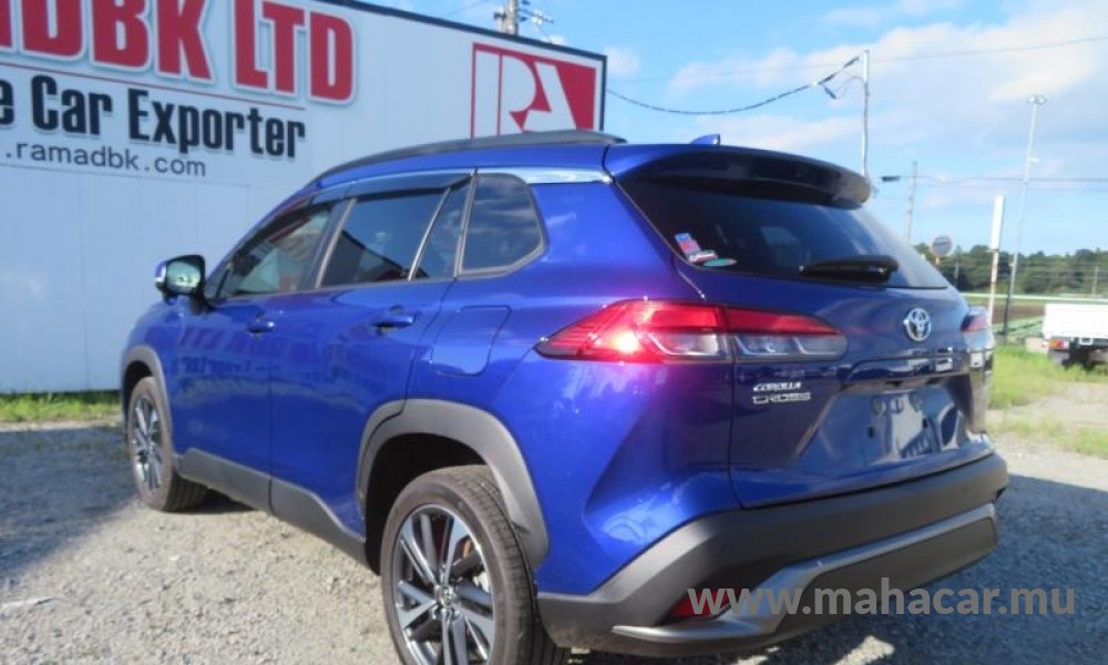 2023 Toyota COROLLA CROSS photo 3