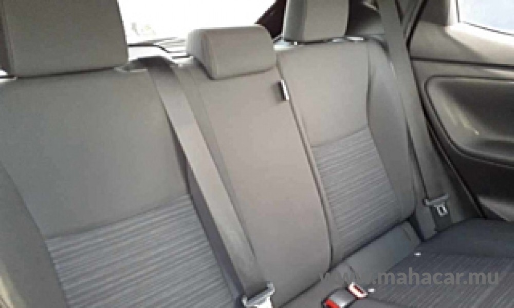 2020 Toyota Yaris photo 7