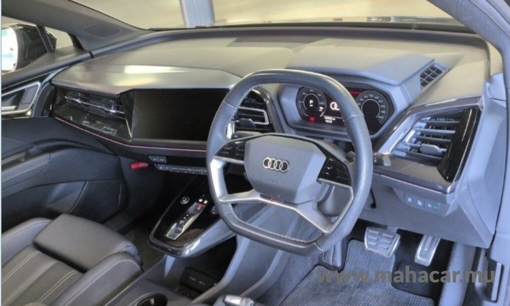 2022 AUDI Q4 photo 5