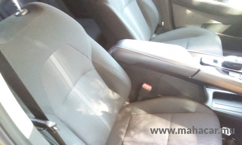 2021 Nissan NOTE E-POWER photo 3