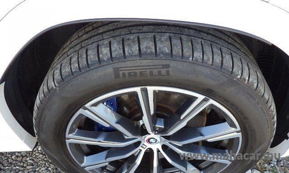 2022 BMW X 6 photo 8