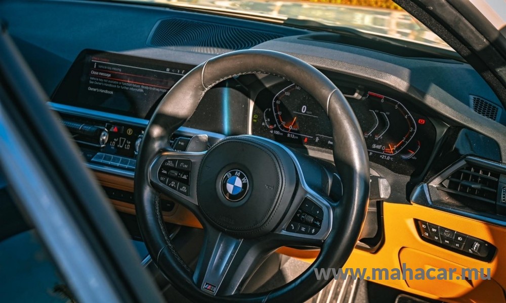 2020 BMW 330i photo 5
