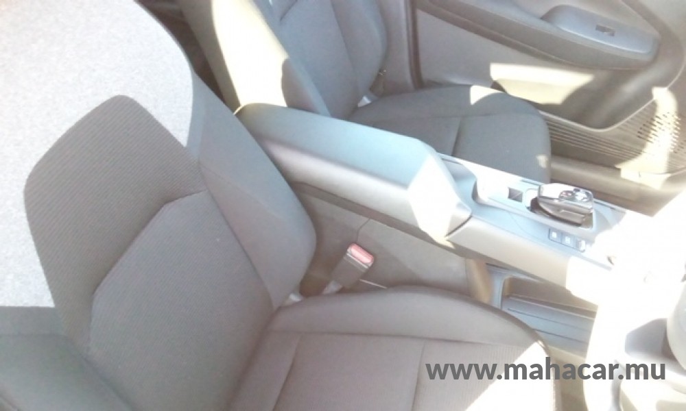 2022 Nissan NOTE E-POWER photo 4